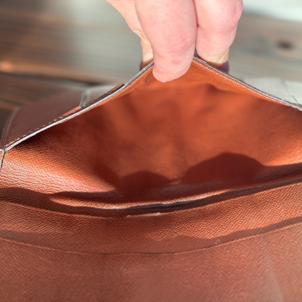 Louis Vuitton Monogram Long Vintage Wallet - Picture 7 of 16